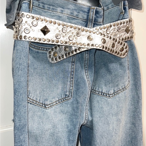 Sand Castle New York Vintage Silver Leather Belt - Picture 15 of 16